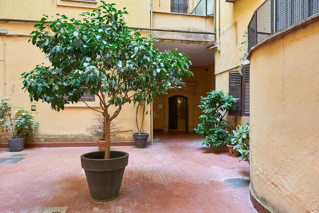 Irex - Cavour Private Apartment ローマ エクステリア 写真