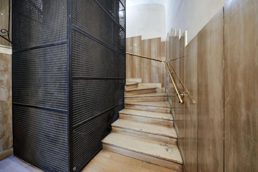 Irex - Cavour Private Apartment ローマ エクステリア 写真