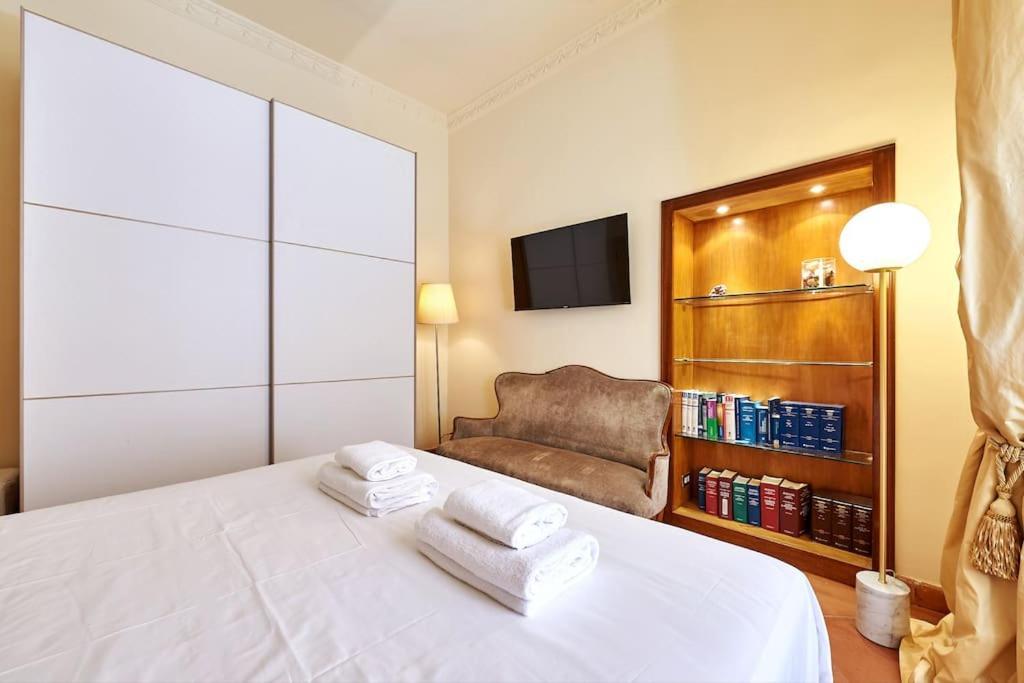 Irex - Cavour Private Apartment ローマ エクステリア 写真