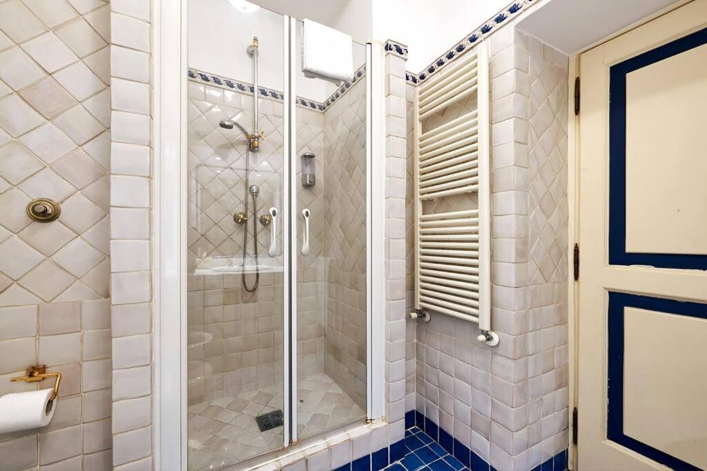 Irex - Cavour Private Apartment ローマ エクステリア 写真