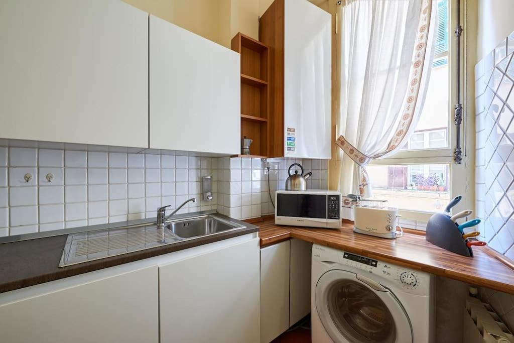 Irex - Cavour Private Apartment ローマ エクステリア 写真